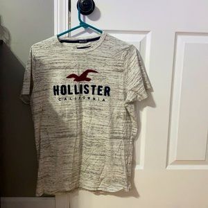 Hollister  t shirt